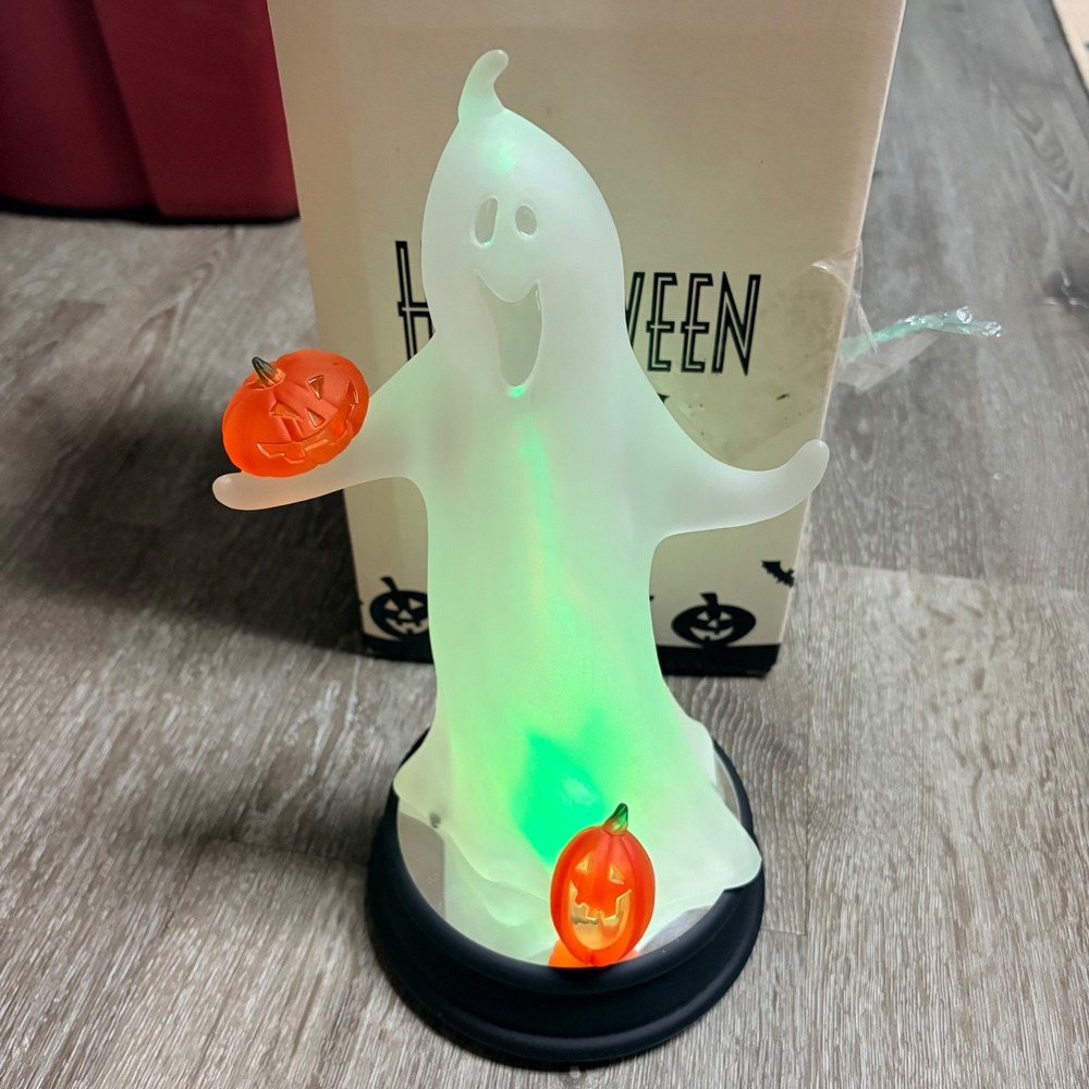 Halloween Color Changing LED Ghost Figurine with Pumpkins Tabletop Decor - Picture 4 of 6